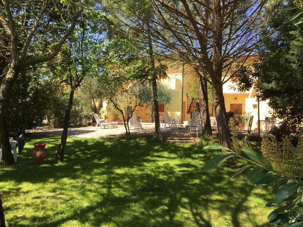 Il Porto Lejlighedshotel Tuoro sul Trasimeno Eksteriør billede