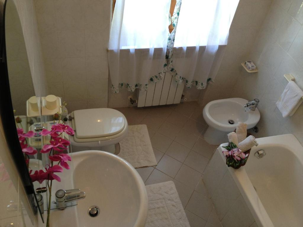 Il Porto Lejlighedshotel Tuoro sul Trasimeno Værelse billede