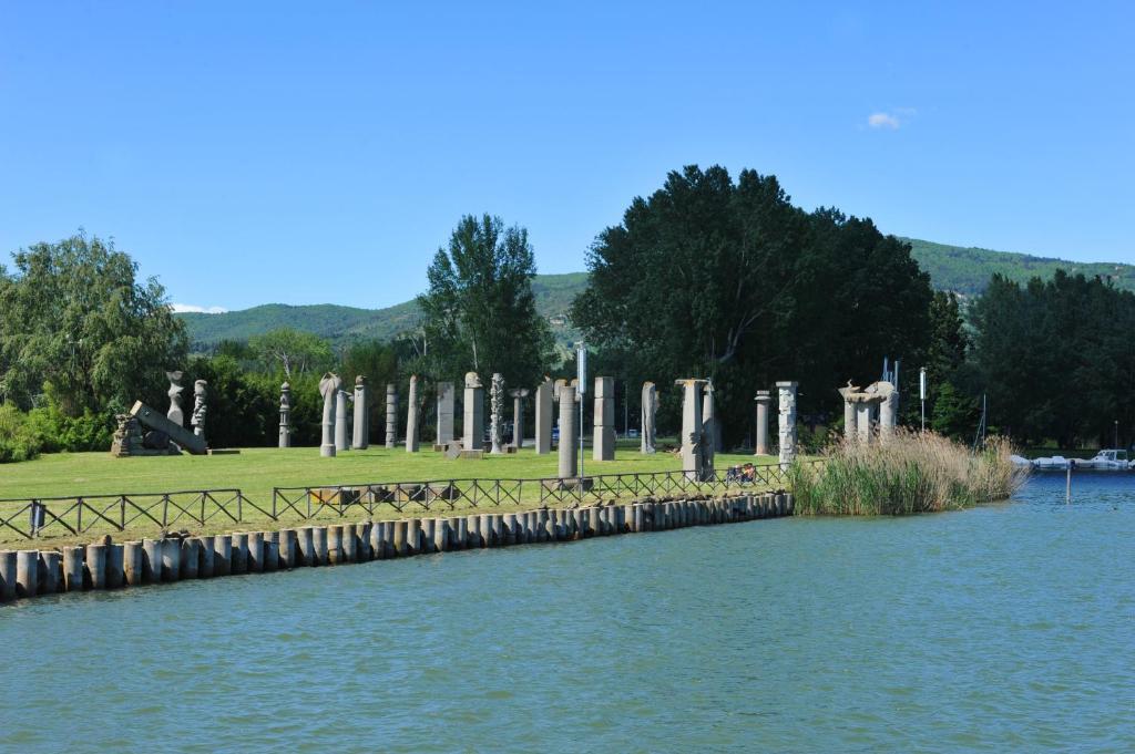 Il Porto Lejlighedshotel Tuoro sul Trasimeno Eksteriør billede