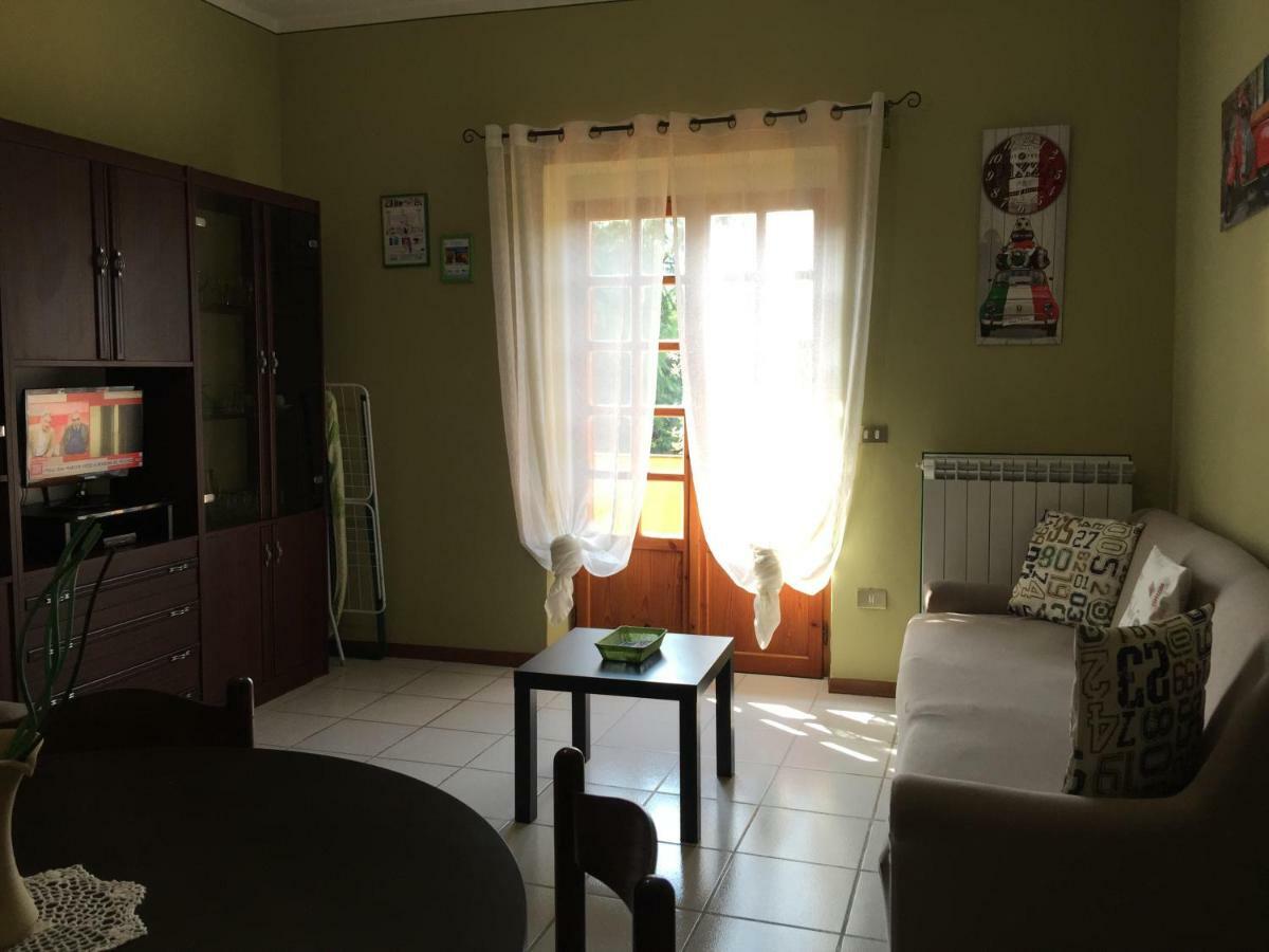 Il Porto Lejlighedshotel Tuoro sul Trasimeno Eksteriør billede