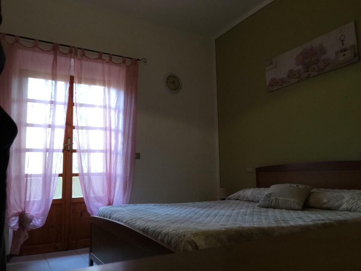 Il Porto Lejlighedshotel Tuoro sul Trasimeno Eksteriør billede